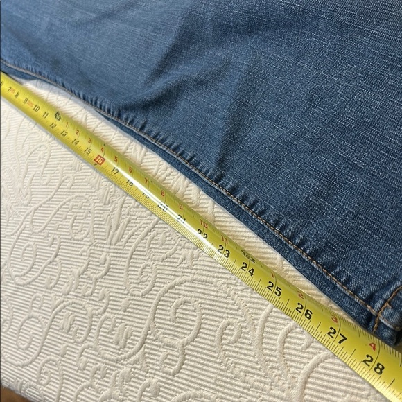Wonderly Mid-Rise Straight Blue Jeans. NWT 14W - Picture 9 of 9